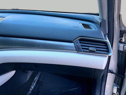 Used 2019 Honda Accord LX image 19