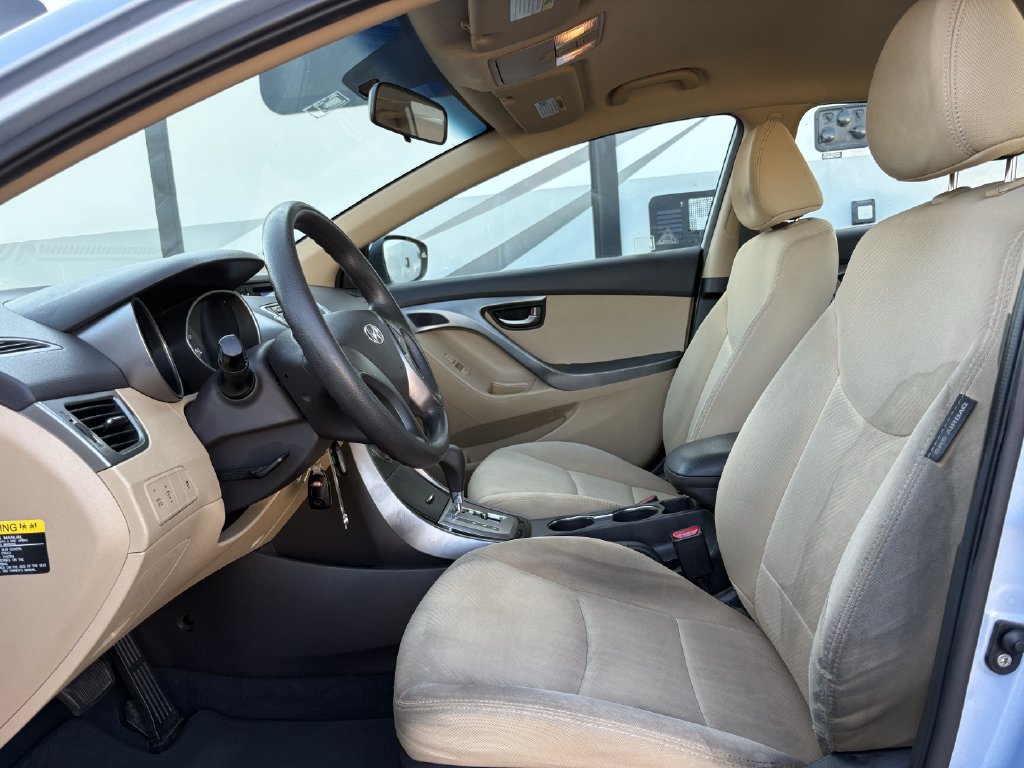 Used 2013 Hyundai Elantra GLS FWD image 13