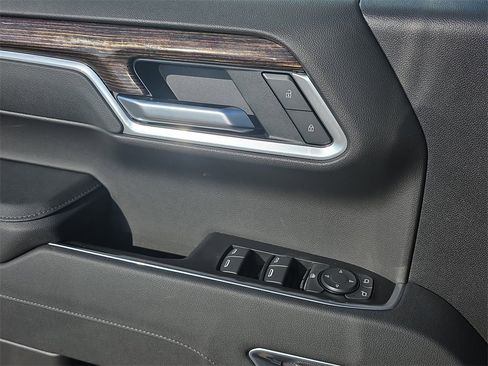 New 2026 GMC Sierra 1500 SLE image 28