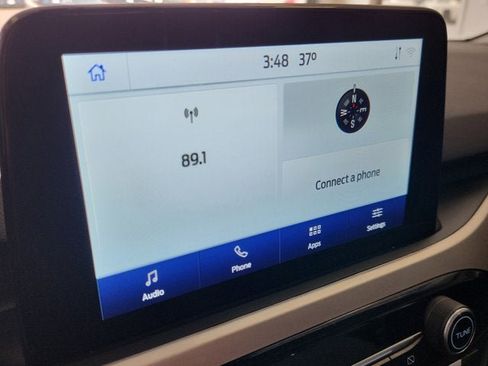 Used 2022 Ford Escape SE w/ Cold Weather Package image 18