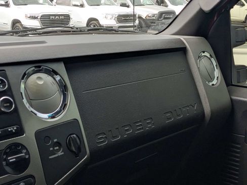 Used 2009 Ford F250 Lariat image 24