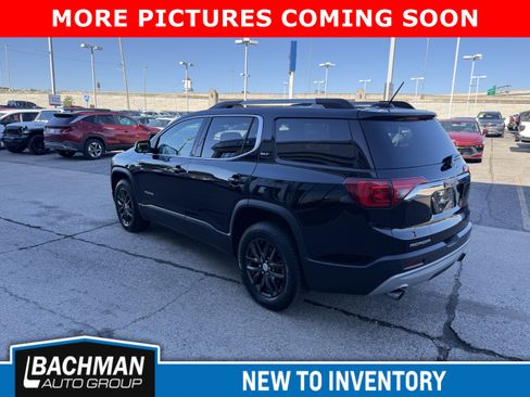 Used 2018 GMC Acadia SLT FWD image 4