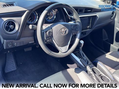 Used 2019 Toyota Corolla SE w/ SE Premium Package FWD image 8