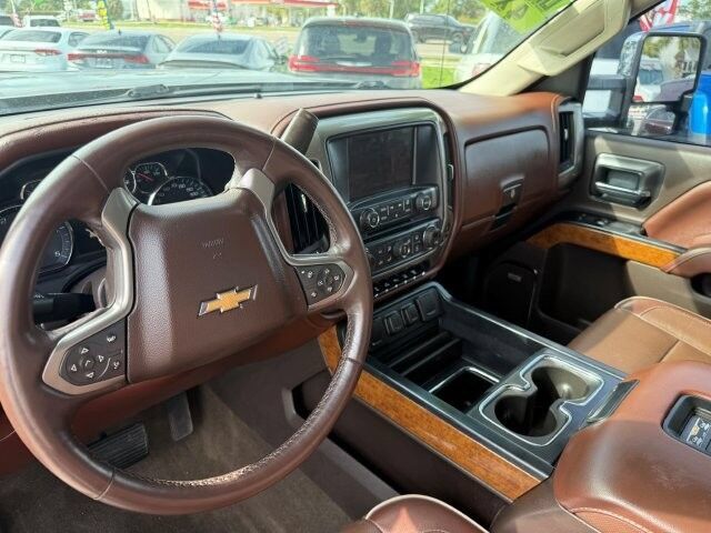 Used 2017 Chevrolet Silverado 3500 High Country w/ Duramax Plus Package AWD/4WD image 14