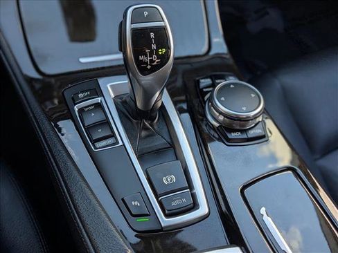 Used 2016 BMW 535i Sedan image 9
