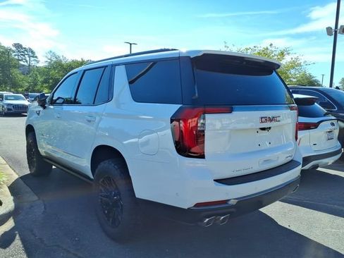 Used 2026 GMC Yukon AT4 w/ AT4 Premium Plus Package AWD/4WD image 6