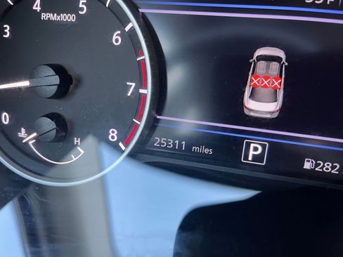 Used 2025 Nissan Sentra SV image 38