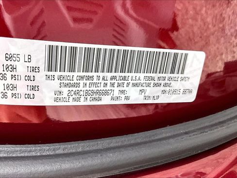 Used 2017 Chrysler Pacifica Touring-L w/ Tire & Wheel Group FWD image 29