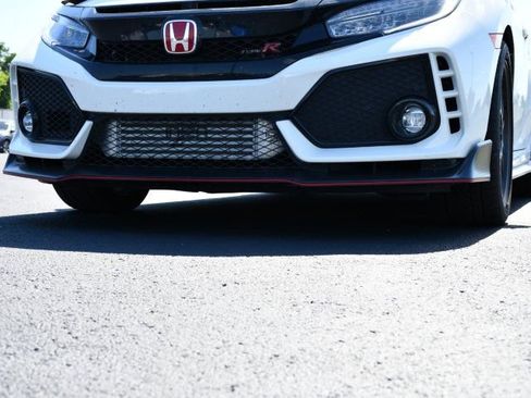 Used 2018 Honda Civic Type R image 37