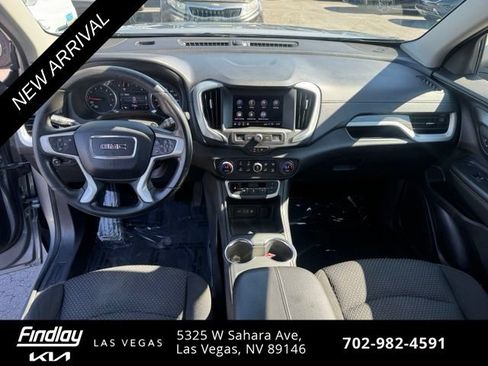 Used 2024 GMC Terrain SLE w/ Driver Convenience Package FWD image 6