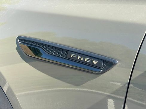 Certified 2025 MAZDA CX-70 Plug-In Hybrid w/ Premium Plus AWD/4WD image 32