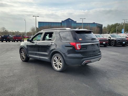 Used 2017 Ford Explorer Limited image 15