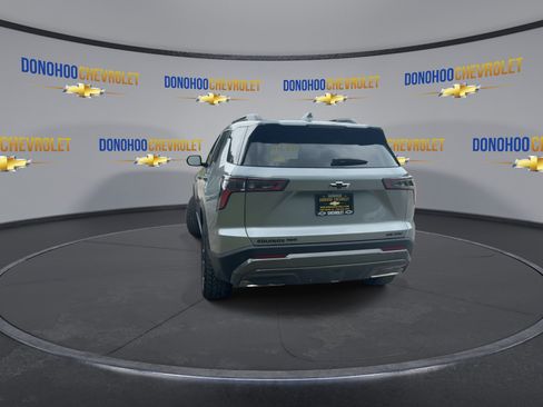 Used 2026 Chevrolet Equinox ACTIV AWD/4WD image 10