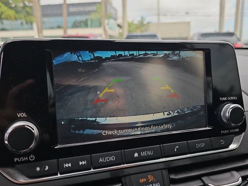 Certified 2024 Nissan Altima 2.5 S FWD image 20