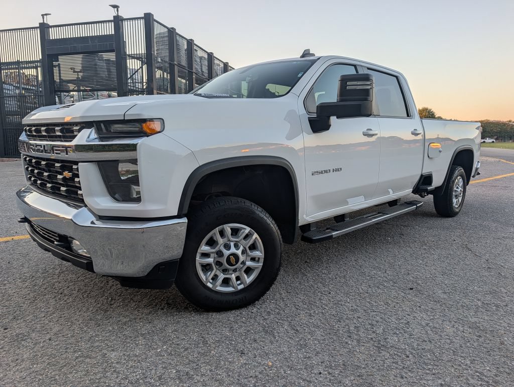 Used 2022 Chevrolet Silverado 2500 LT w/ Convenience Package AWD/4WD image 1