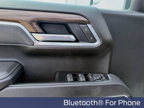 Used 2025 Chevrolet Silverado 1500 LT AWD/4WD image 23