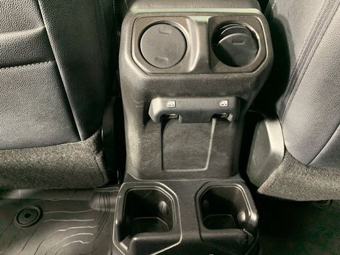 Used 2021 Jeep Gladiator Sport AWD/4WD image 30