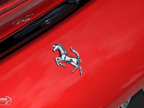 Used 2022 Ferrari F8 Tributo image 33
