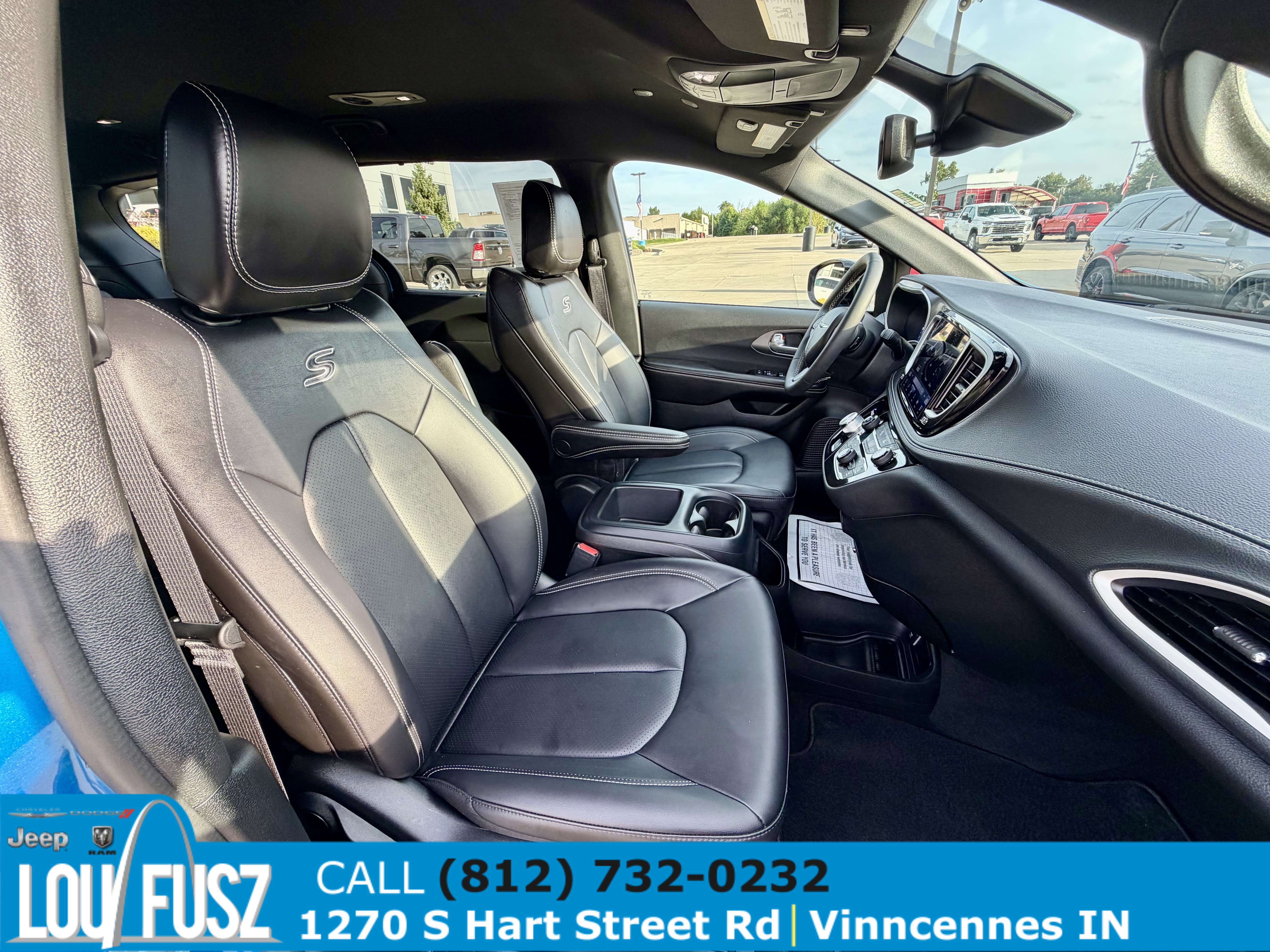 Used 2026 Chrysler Pacifica Select w/ S Appearance Package FWD image 25