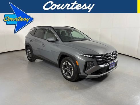 Used 2025 Hyundai Tucson SEL FWD image 1