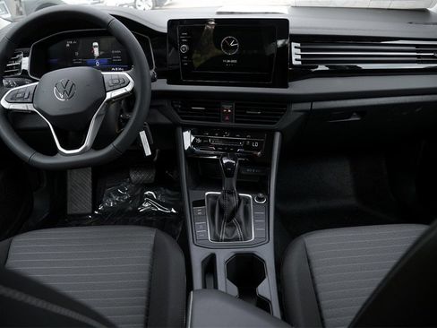 New 2026 Volkswagen Atlas SE image 39