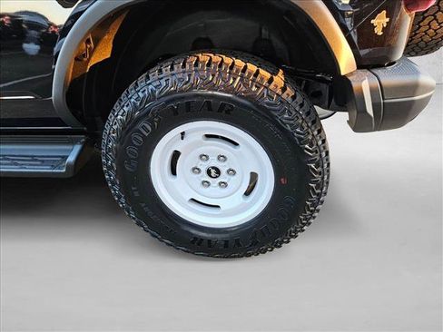 New 2025 Ford Bronco Heritage Edition image 10