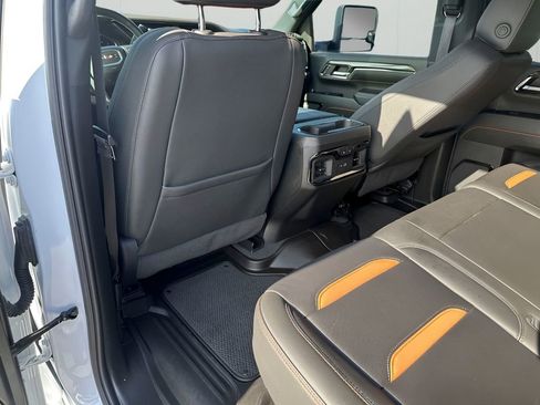 Used 2024 GMC Sierra 2500 AT4 w/ AT4 Premium Plus Package image 20