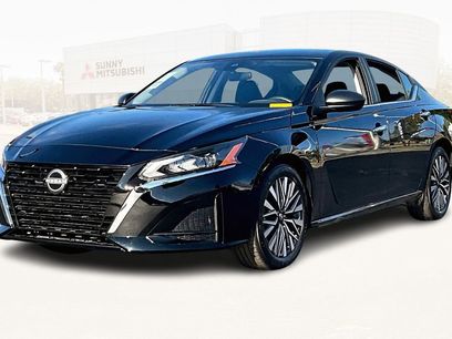 Used 2025 Nissan Altima 2.5 SV