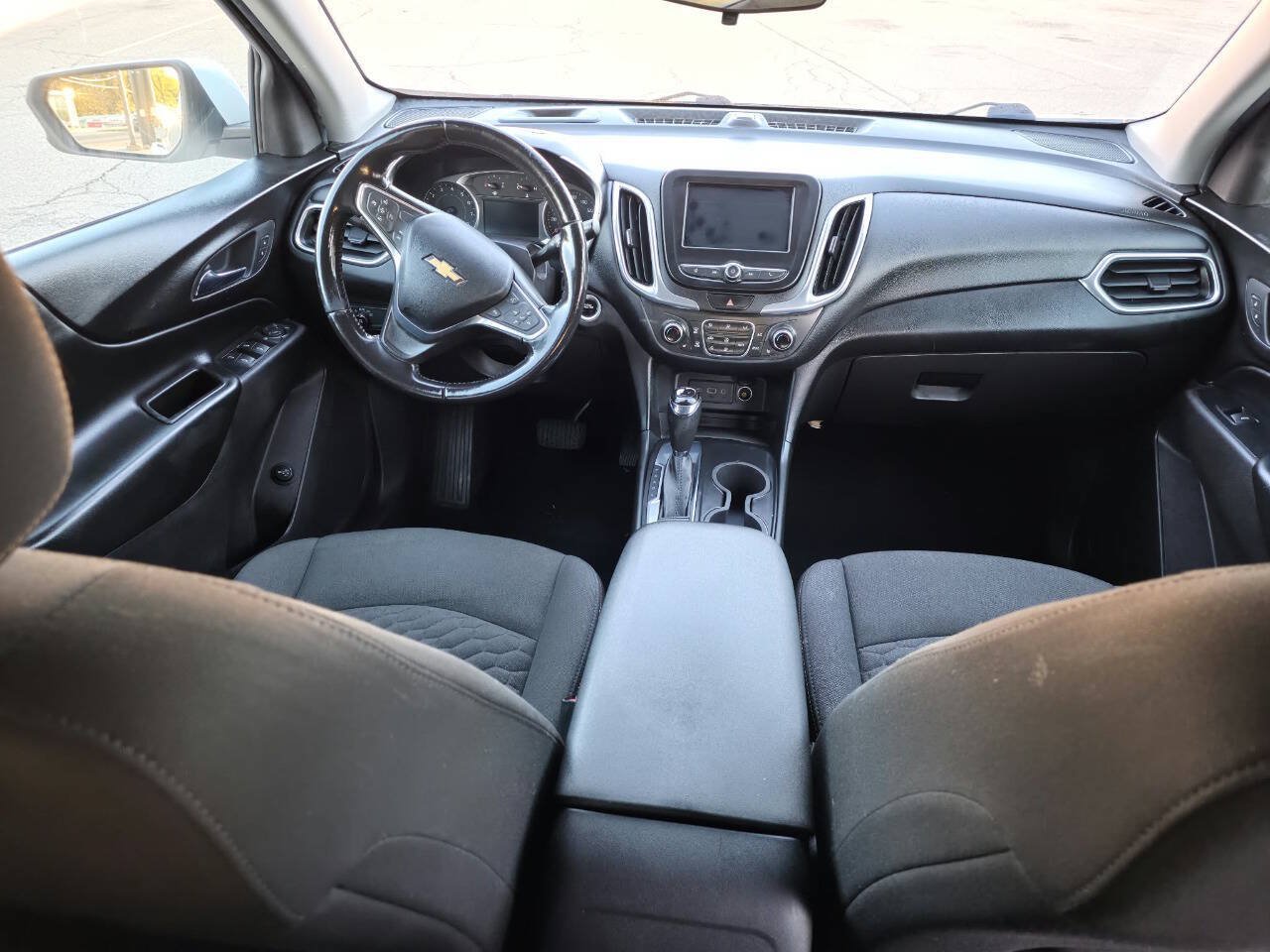 Used 2019 Chevrolet Equinox LT w/ Driver Convenience Package FWD image 31
