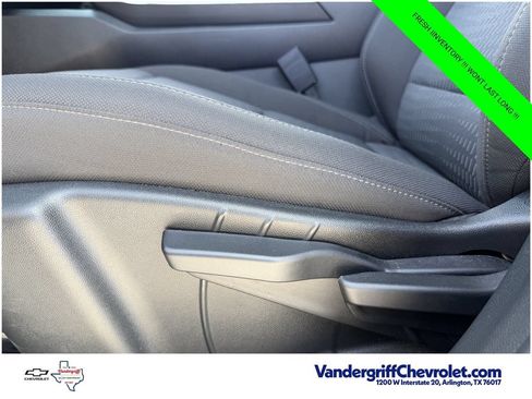 Certified 2026 Chevrolet Equinox LT FWD image 24