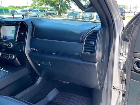 Used 2021 Ford Expedition Limited AWD/4WD image 23
