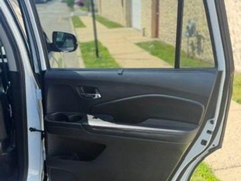 Used 2021 Honda Pilot Special Edition image 28