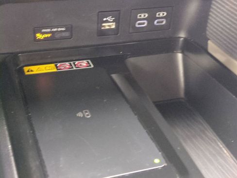 Certified 2025 Toyota Camry SE image 22