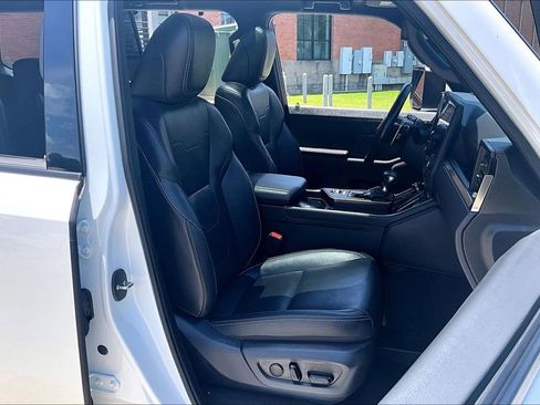 Used 2025 Lexus GX 550 w/ Accessory Package (Z1) AWD/4WD image 10