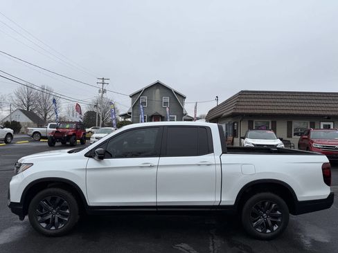 Used 2022 Honda Ridgeline Sport image 3