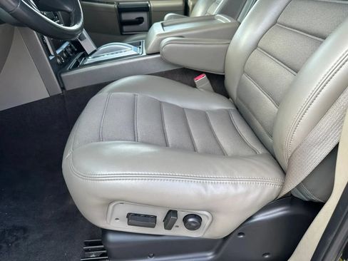 Used 2004 HUMMER H2 AWD/4WD image 29