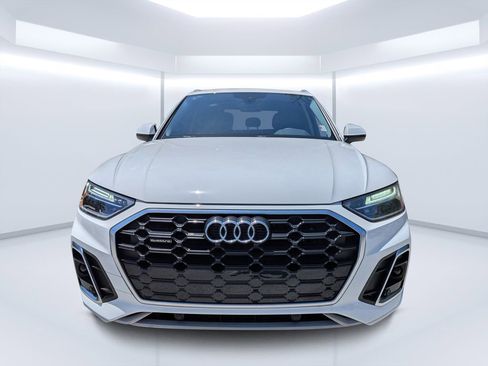 Used 2023 Audi Q5 2.0T Premium w/ Convenience Package AWD/4WD image 8