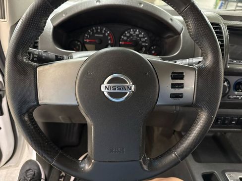 Used 2008 Nissan Xterra Off-Road w/ Tow Pkg AWD/4WD image 11
