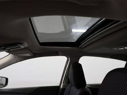 Used 2025 Subaru Legacy Premium image 10