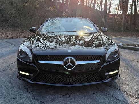 Used 2014 Mercedes-Benz SL 550 w/ Driver Assistance Package image 10