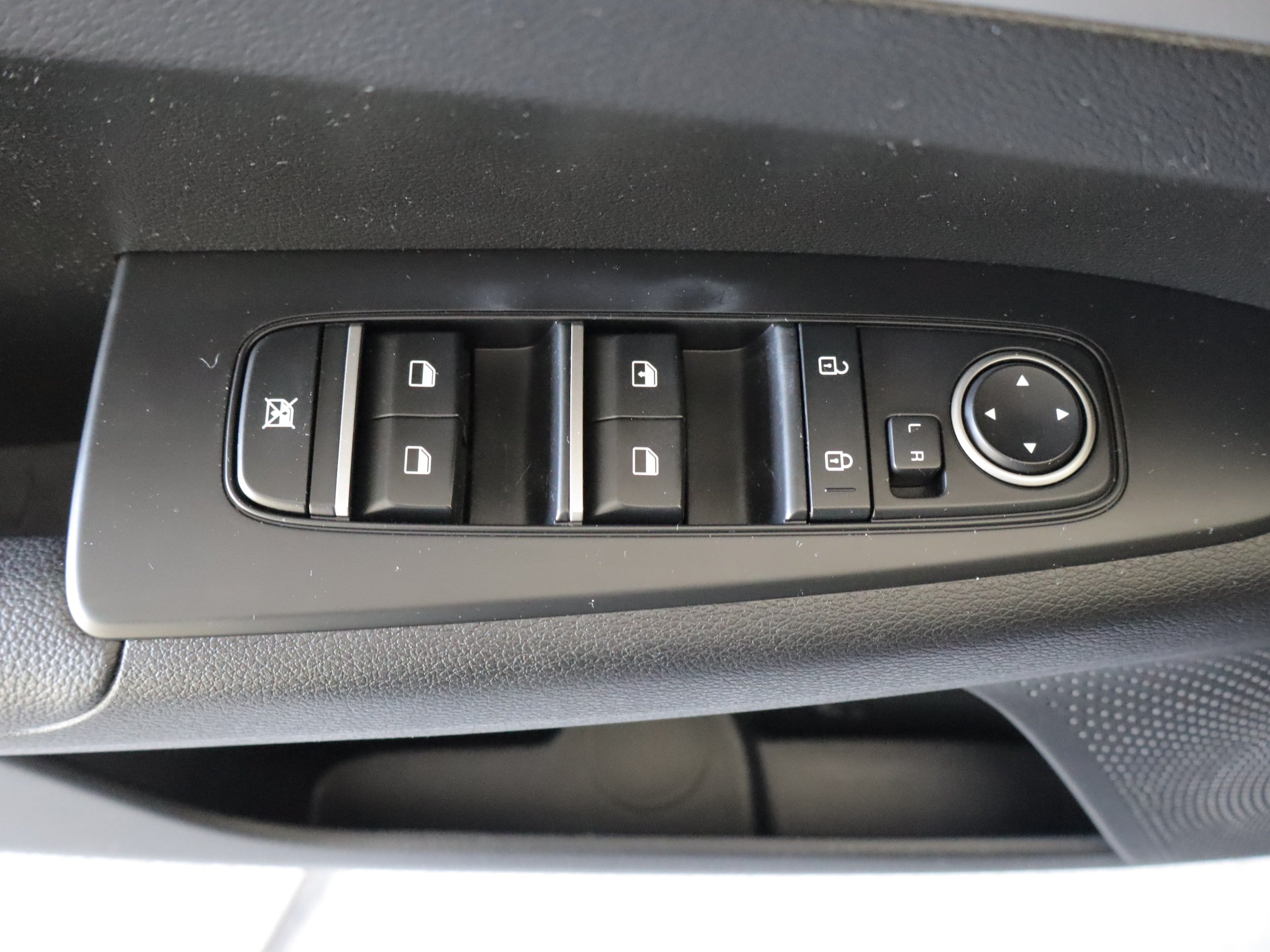 Used 2023 Kia Forte LXS FWD image 9