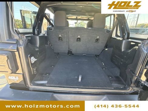 Used 2020 Jeep Wrangler Unlimited Sport image 25