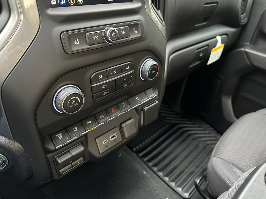 New 2026 Chevrolet Silverado 2500 Custom w/ Custom Value Package AWD/4WD image 20