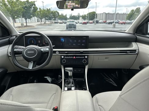 Used 2025 Hyundai Tucson SEL FWD image 29