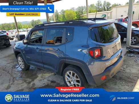 Used 2023 Jeep Renegade Latitude w/ Premium Group AWD/4WD image 3