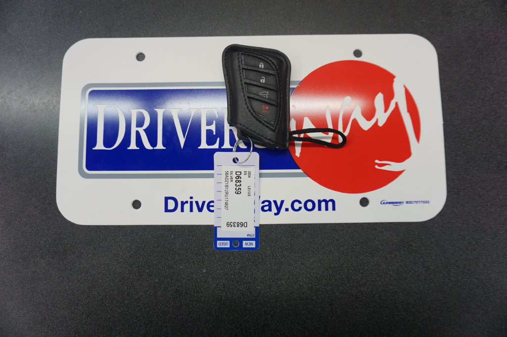 Used 2024 Lexus ES 350 w/ Premium Package FWD image 19