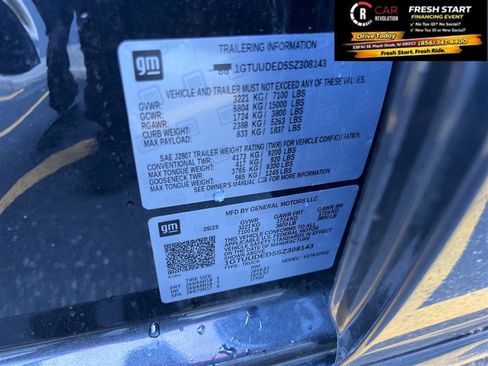 Used 2025 GMC Sierra 1500 SLT image 11