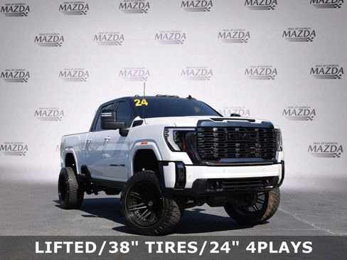 Used 2024 GMC Sierra 2500 Denali Ultimate w/ Snow Plow Prep/Camper Package image 2