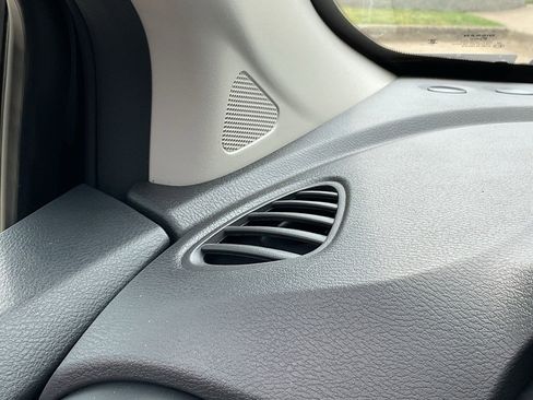 New 2025 Nissan Versa S w/ Trunk Package image 25