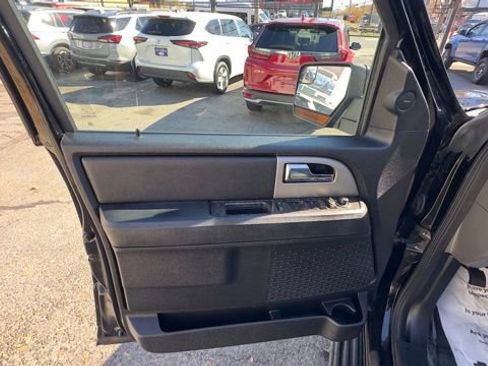 Used 2017 Ford Expedition EL Limited image 9